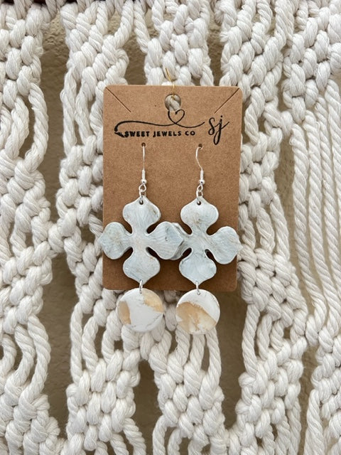 NC - 2-piece dangle