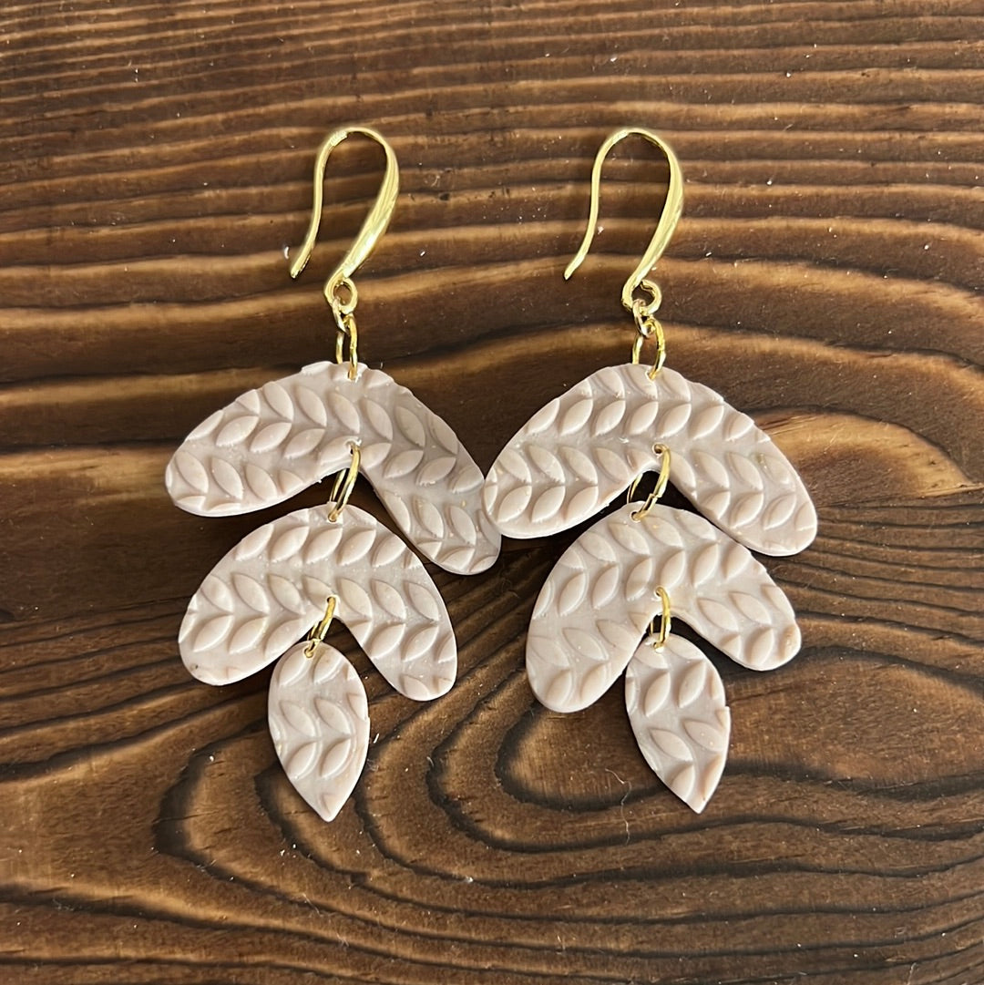 Winter Mauve 18k Gold Hook Leaf Dangle